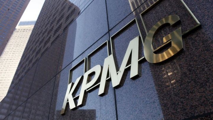 Auditorlar Palatası “KPMG”ni yoxlayacaq