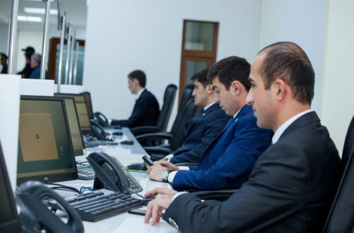 Bank işçilərinin sayı artır