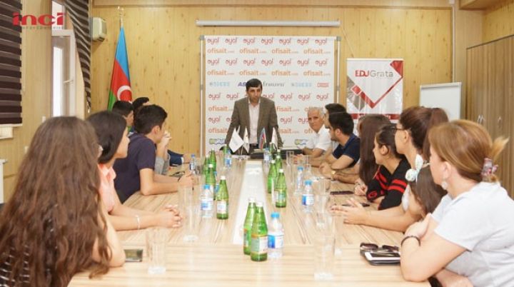 “İnci” Şirkətlər Qrupu 700 bal toplayan abituriyentləri təbrik edib - FOTOLAR