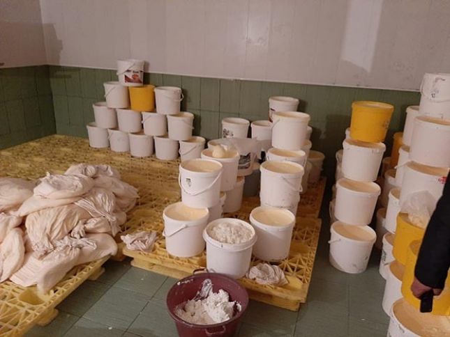 Marqarin ilə məhsulların yağlılığını artıran müəssisə aşkar edilib