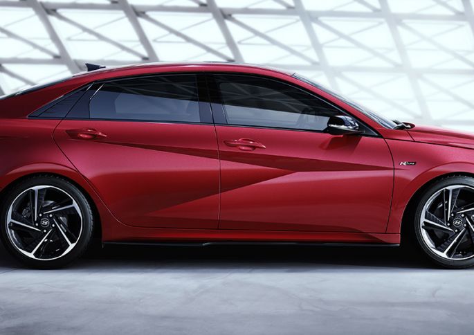 Hyundai Elantra-nın yeni versiyası təqdim edildi