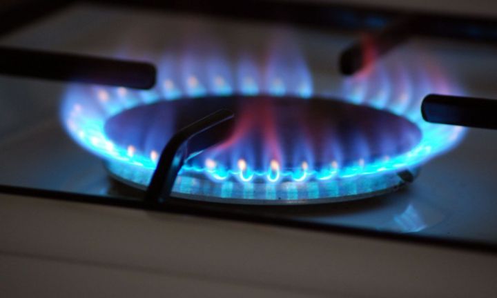 SOCAR-dan qazı alıb, SOCAR-a satacaq – VASİTƏÇİ YARADILDI