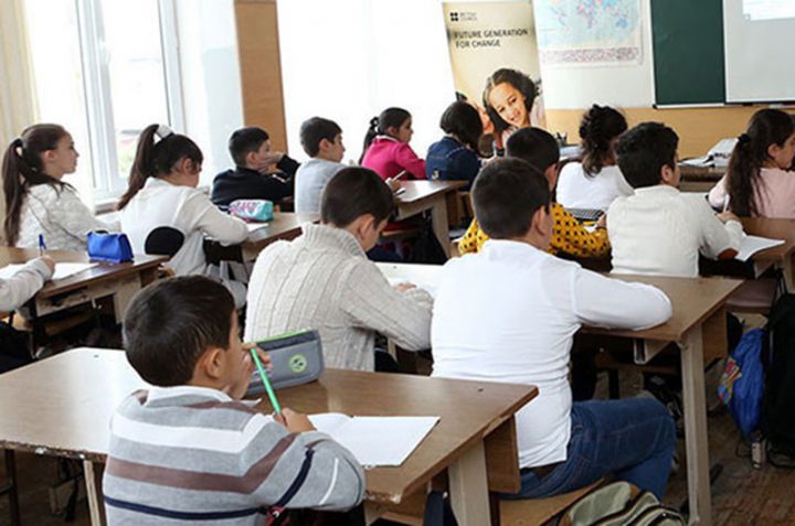 Ermənistanda məktəblər və uşaq bağçaları  iki həftəlik bağlandı