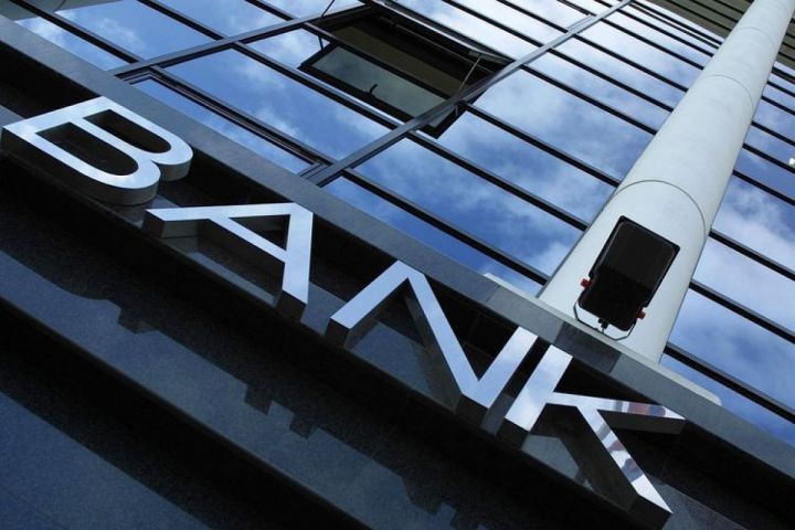 Azərbaycanda cəmi 1 bankın qeyri-faiz gəlirləri azalıb