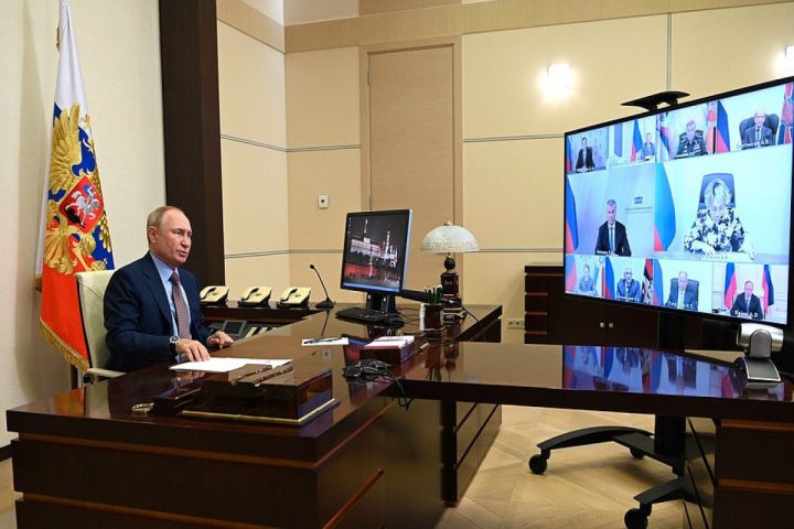 Putin Ermənistan-Azərbaycan sərhədindəki vəziyyəti müzakirə etdi