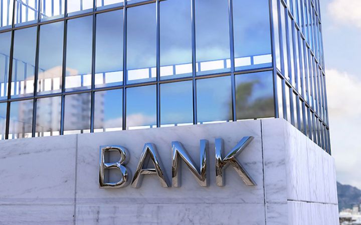 Banklar 4 ayda 1,1 milyard manata yaxın faiz gələrləri əldə ediblər