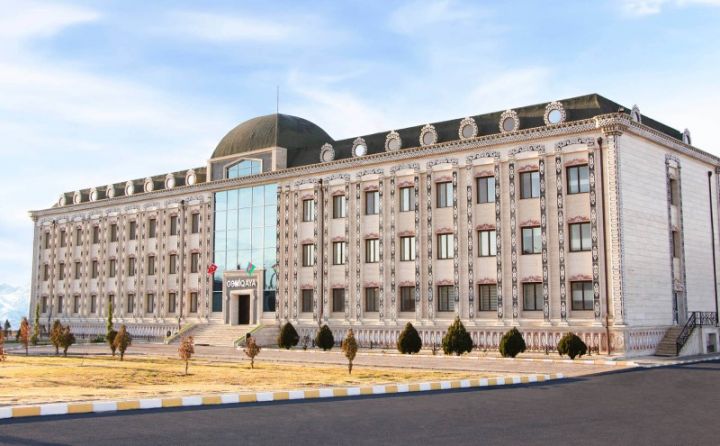 Bu yaxınlarda "Gəmiqaya Holdinq" ilə eyni ünvanda daha bir şirkət qeydiyyata alınıb