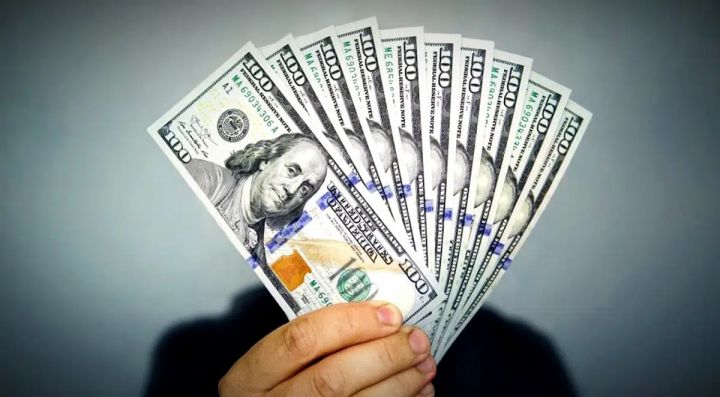 "Dollar 10-15 faiz ucuzlaşa bilər" proqnozu