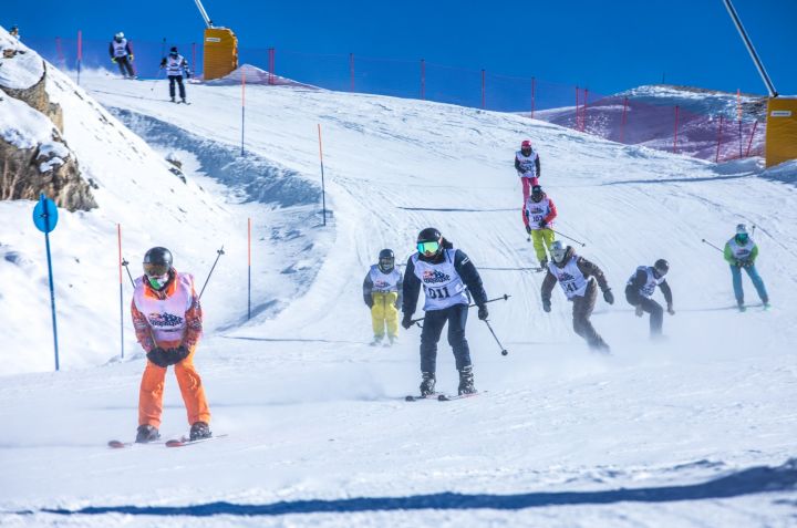 “Şahdağ” xüsusi yeni yamac istifadə verilib, qar generatorlarının sayı artırılıb