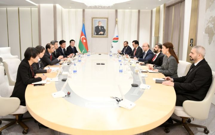 SOCAR-ın prezidenti “China Energy International Group Co. Ltd” şirkətinin prezidenti ilə görüşüb