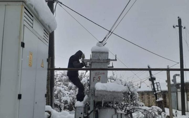 Güclü qar Cəlilabadın kəndlərini işıqsız qoyub