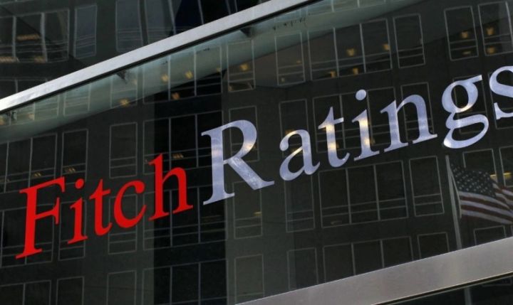 Fitch Türkiyənin kredit reytinqini yüksəltdi