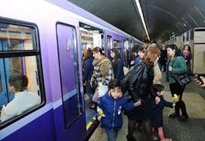 Bakı metrosunun bütün stansiyalarında girişə müvəqqəti məhdudiyyət qoyuldu