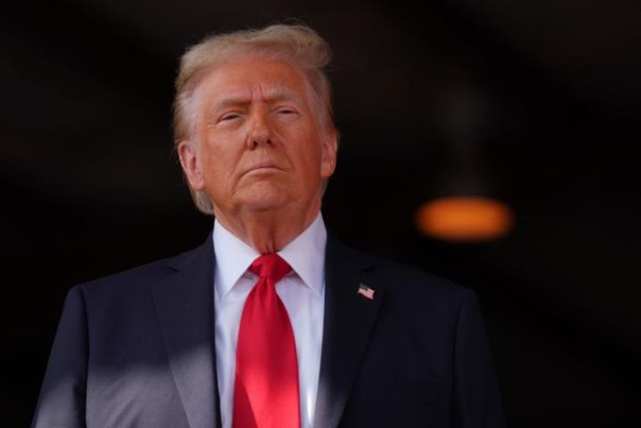 Tramp: “İran təslim olmaq məcburiyyətindədir”