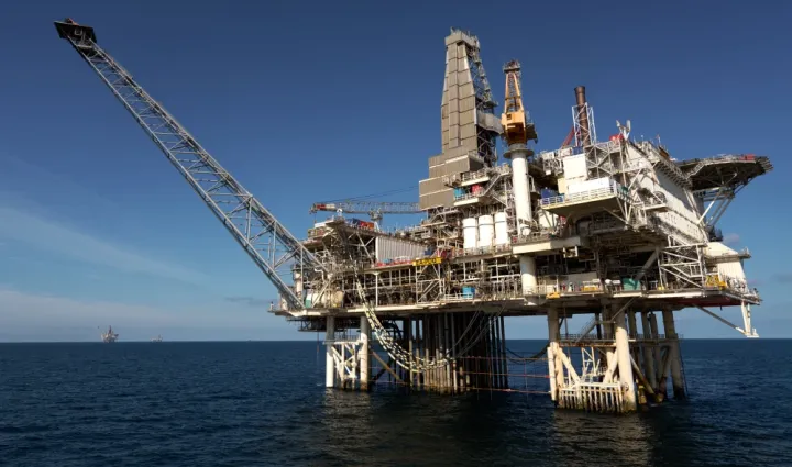 Azərbaycanın nəhəng neft platformasından 20 ildə 645 milyon bareldən çox neft çıxarılıb