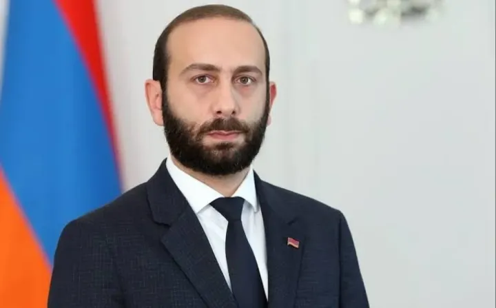 Mirzoyan TRIPP üzrə qaz və neft kəmərlərinin fərqli marşrutlarla çəkilə biləcəyini bildirib