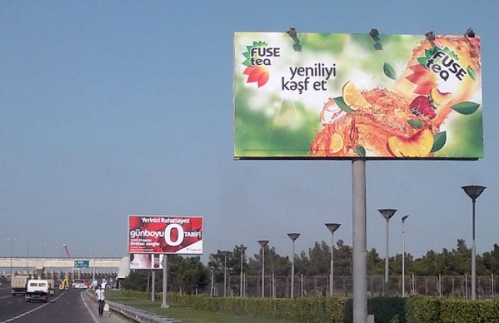 Açıq məkanda reklam yerləşdirənlərin nəzərinə