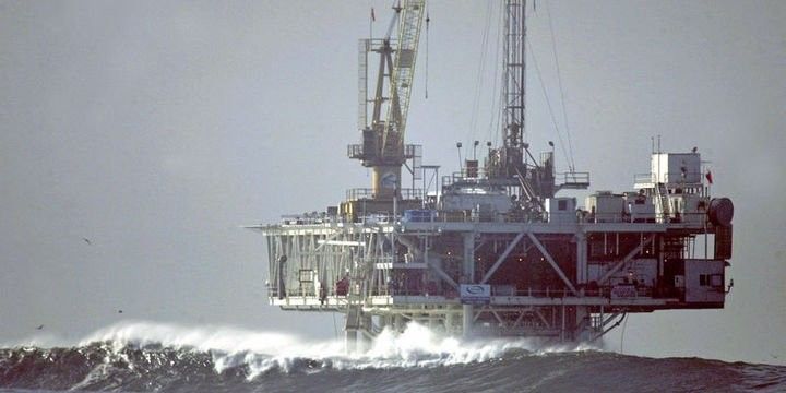 Xəzər dənizində dalğanın hündürlüyü 9,3 metr olub - YENİLƏNİB