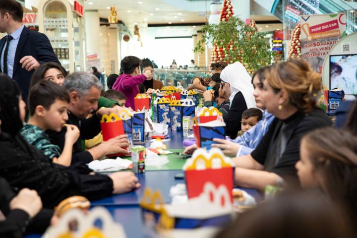 “AL Market” qəhrəmanlarımızın övladları üçün bayram şənliyi keçirib