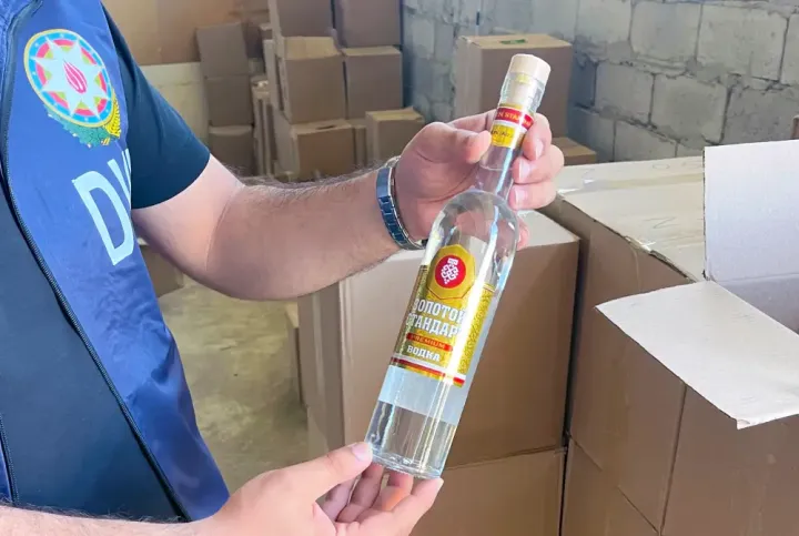 Anbardan külli miqdarda saxta aksizli içki çıxdı