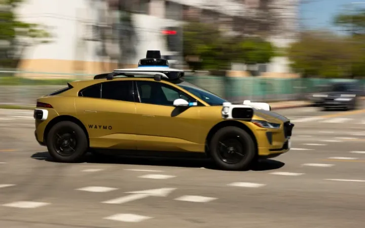 Vurulan zərərə görə sürücüsüz vasitəsinin sahibi məsuliyyət daşıyacaq