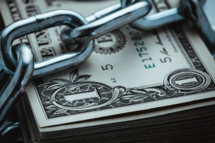 Dolların sabah üçün rəsmi məzənnəsi müəyyən olunub