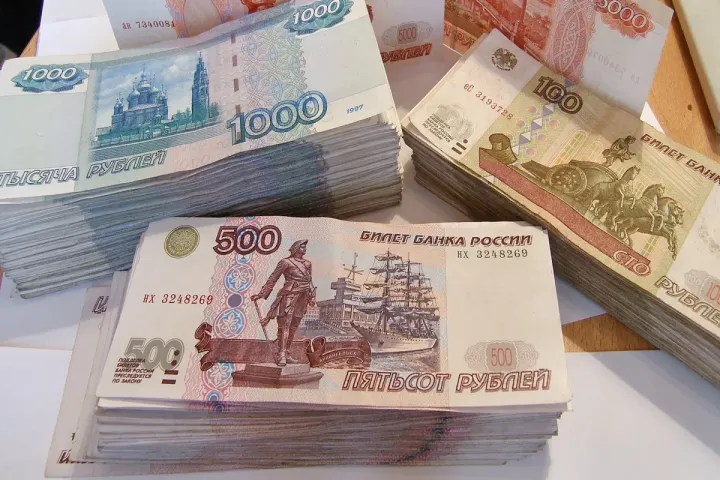 Ermənistan Rusiyadan gələn pul köçürmələrinin yarısından çoxunu itirə bilər