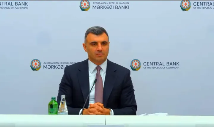 Taleh Kazımov kreditlərə dair ekspertlərin fikirlərini SƏRT TƏNQİD ETDİ - “Həmin maddəni masanın üstünə qoyun”