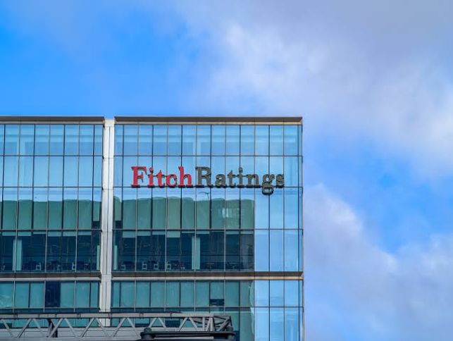 Fitch SOCAR-ın İtaliyadakı alışını müsbət qiymətləndirdi