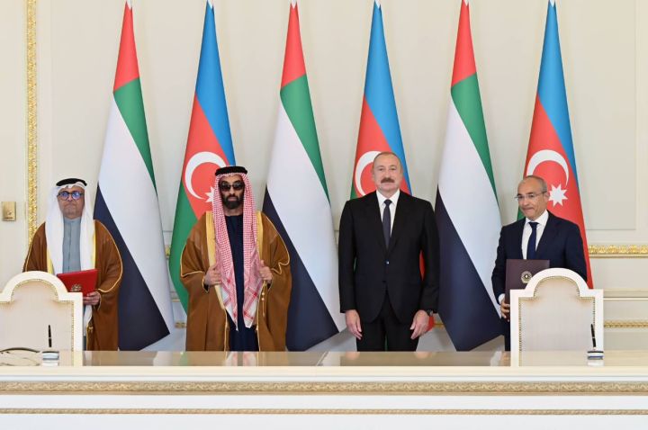 Azərbaycan İnvestisiya Holdinqi və L’İMAD Strateji Əməkdaşlıq Sazişi imzalayıblar