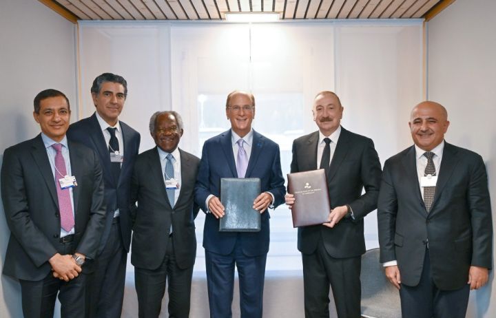 Dövlət Neft Fondu ilə “BlackRock” və onun şirkətilə niyyət protokolu imzaladı